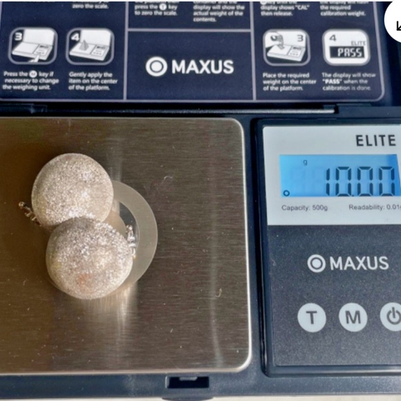 Florentine Finish Large Button Studs With Clip 18 K Gold by Carolina Bucci - Picture 8 of 8